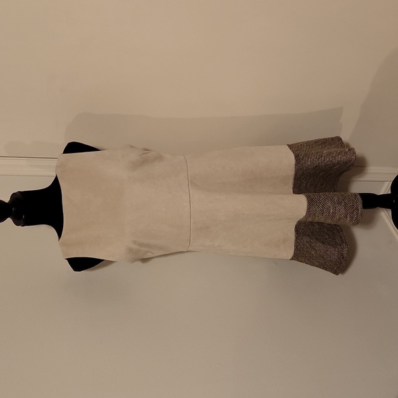 THML Dress - Picture 2 of 7